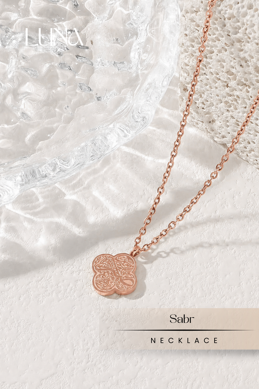 Luna: Sabr Clover Necklace