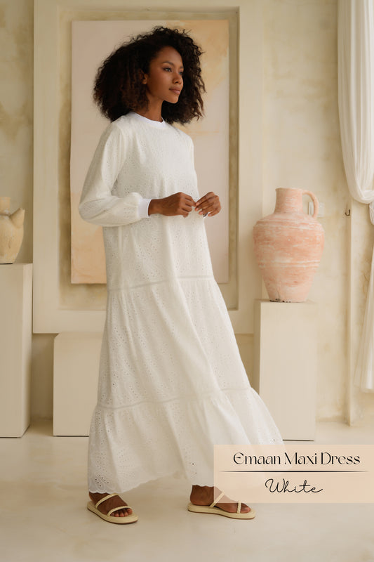 Emaan Embroidery Dress: White
