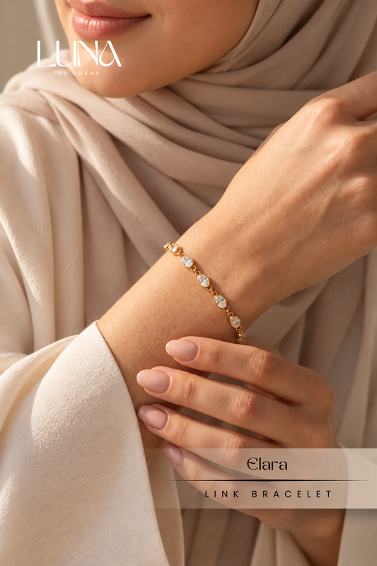 Luna: Elara Oval Link Bracelet
