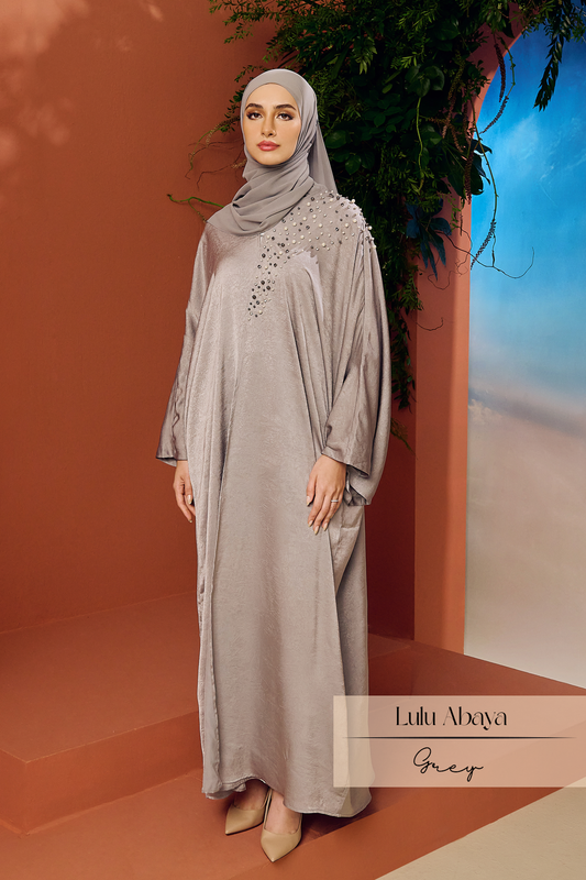 Lulu Abaya: Grey