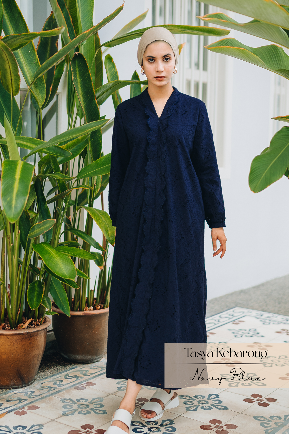 Tasya Kebarong: Navy Blue